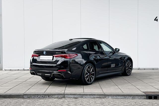 BMW i4 eDrive35 M Sport Edition M Sport Pro / Glazen Schuifdak / Adaptieve Cruise Control / Comfort Acces / Adaptieve LED koplampen / 19 Inch | ElectricDeals