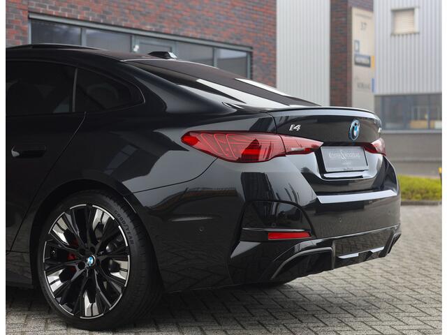 BMW i4 M50 84 kWh | Pano - Trekhaak - Harman Kardon