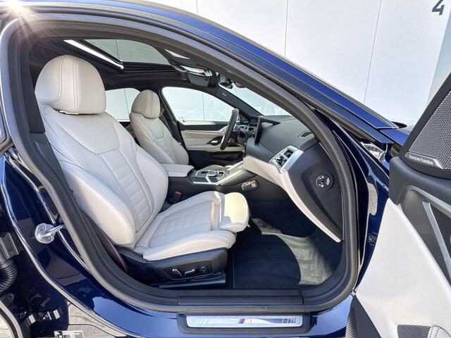 BMW i4 eDrive40 M Sport Edition 20 inch / Active Cruise Controle / Glazen schuifdak / Comfort Acces / Harman Kardon