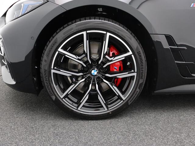 BMW i4 eDrive35 M Sport Edition | Comfort Pack | Stuurwielrand Verwarmd | Trekhaak | Schuifdak | Active Cruise Control | 19''
