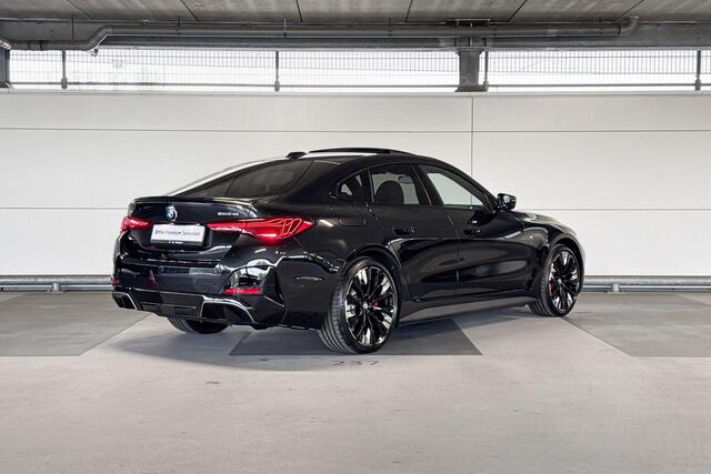BMW i4 eDrive40 M Sport Edition 84 kWh | M Sportpakket Pro | Huisselectie
