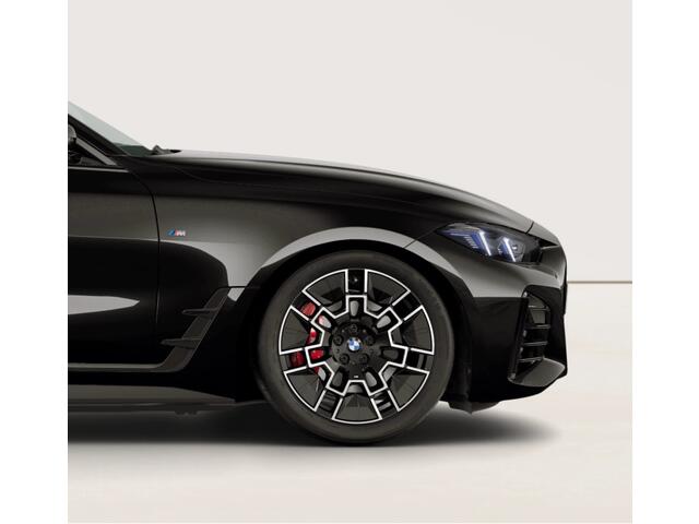 BMW i4 xDrive40 M-Sport Pro - Dak - Memory - Trekhaak - Driving Ass Prof - Head-up