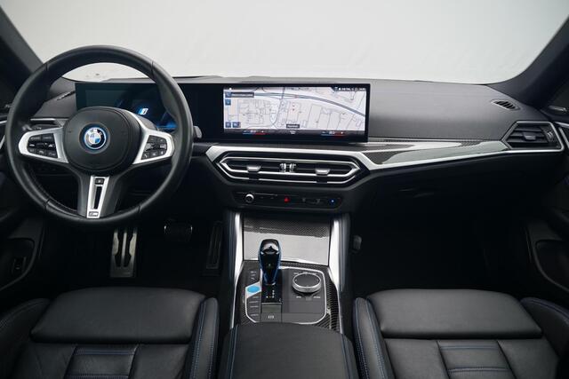 BMW i4 M50 | Laserlight | Harman Kardon | Schuif- Kanteldak | Comfort Acces | Elektrisch verstelbare Stoelen