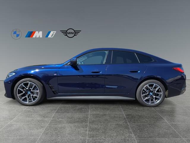 BMW i4 eDrive40 M-SPORT 84 kWh (250kW/340pk) ** LEDER, TREKH, PANO, H&K SOUND, 18-inch LMV ** 1e EIG - UNFALLFREI ** ** INFORMEER OOK NAAR ONZE AANTREKKELIJKE FINANCIAL-LEASE TARIEVEN **