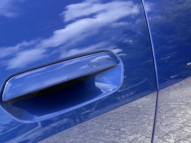 BMW i4 eDrive35 | M-Sport | Schuif-/Kanteldak | HiFi | Camera | Comfort Access | Elek. Trekhaak