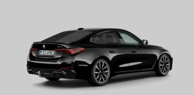 BMW i4 eDrive40 M Sport Pro Edition 84 kWh Trekhaak - Harman Kardon - Head up - Stuurwielrand verwarmd - Getinte ruiten - Comfort Acces - Parking Assistant Plus - M achterspoiler -