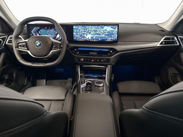 BMW i4 eDrive35 70 kWh