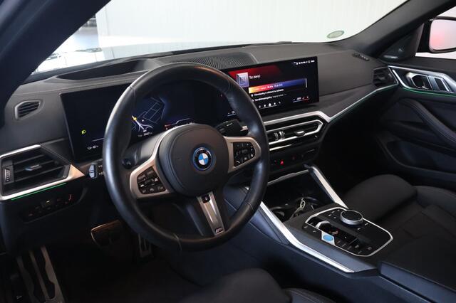 BMW i4 eDrive40 High Executive Individual | Harman Kardo | Schuifdak | Trekhaak | LED | 20"