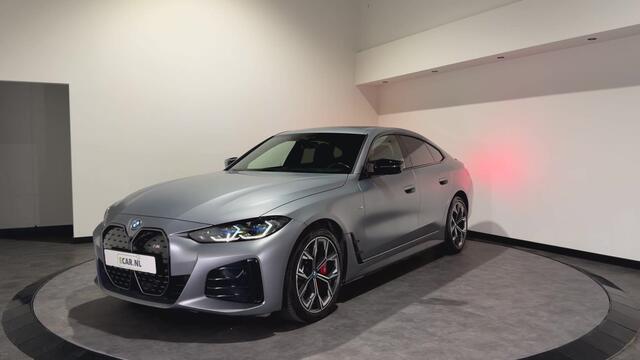 BMW i4 M50 84 kWh M Sport Pro | SOH 97,6% | el. Schuif/kanteldak | el. stoelen met memory | HUD | Unieke kleur