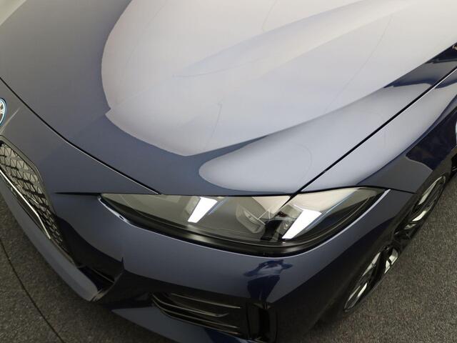 BMW i4 eDrive35 | M Sportpakket Pro | Elektrisch verstelbare stoelen | Driving Assistant Professional | Harman Kardon