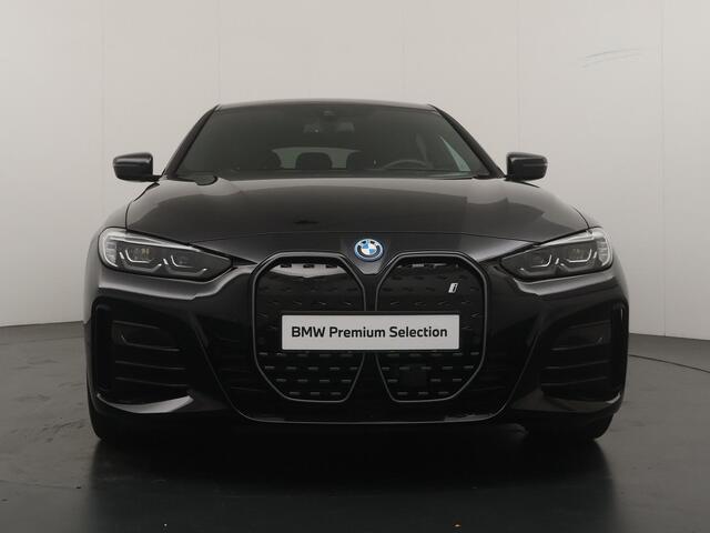 BMW i4 Gran Coupé eDrive40 | SoH 97% | M Sportpakket | Voorstoelen Verwarmd |