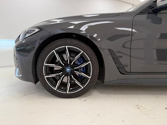 BMW i4 M50 M-Sport Pro 84 kWh | Dravit Grau | Cognac Interieur | Sportstoelen |