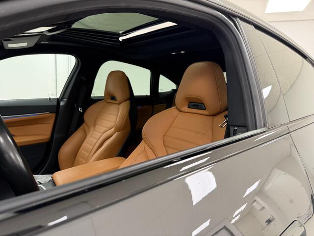 BMW i4 M50 M-Sport Pro 84 kWh | Dravit Grau | Cognac Interieur | Sportstoelen |