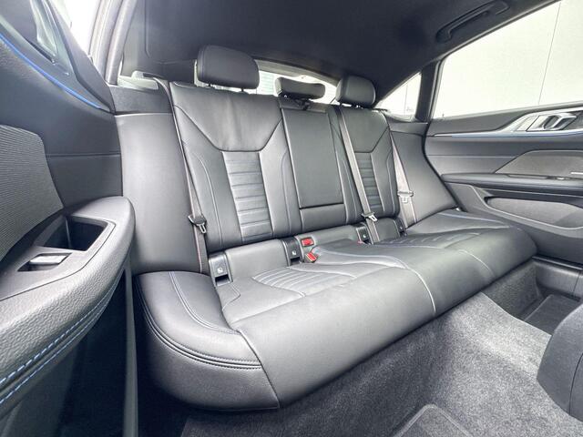 BMW i4 M60 | Innovation Pack | Panoramadak | Active Cruise Control | 84 kWh