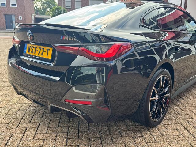 BMW i4 M50 High Executive 84 kWh *CARBON/TREKHAAK/BTW/HARMAN KARDON*