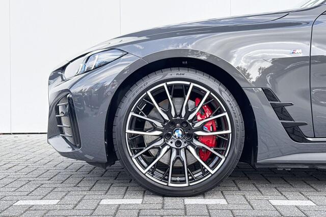 BMW i4 M60 | 84 kWh | M Sport | Trekhaak | Innovation Pack | CoPilot Pack |