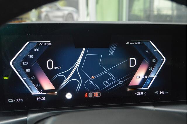 BMW i4 eDrive40 / Achteruitrijcamera / Cruise Control / Live Cockpit Plus / PDC