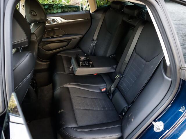 BMW i4 eDrive40 84 kWh 3-Fase 1e-Eig. & Dealer-Onderh. BOVAG-Garantie. NL-Auto.