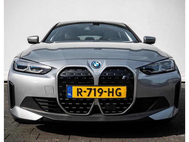 BMW i4 eDrive40 High Executive 84 kWh SOH 95% Trekhaak/ Head up/ Leer/ Sportstoelen/ Stoelverwarming/ Carplay/ Laser LED/ Camera – foto 7