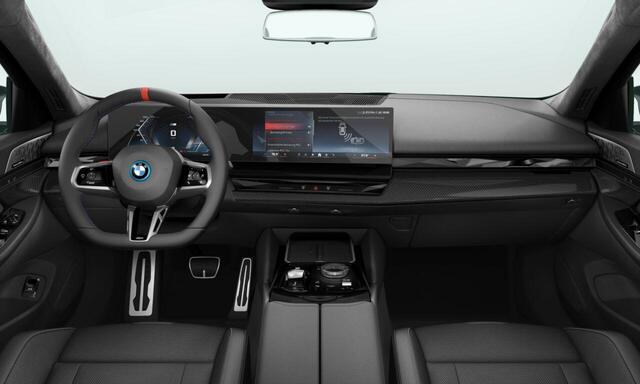 BMW i5 Sedan M60 xDrive | M Sportpakket Pro | Innovation Pack | Travel Pack | Comfort Pack