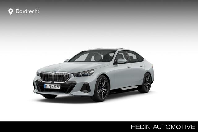 BMW i5 eDrive40 M Sport Edition 84 kWh | 20 Inch | M-Sportpakket | Comfort Pack | Panoramadak | Trekhaak