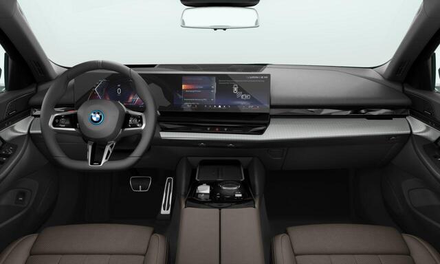 BMW i5 eDrive40 | M Sport Edition | M Sportpakket | Innovation Pack | Travel Pack | Comfort Pack