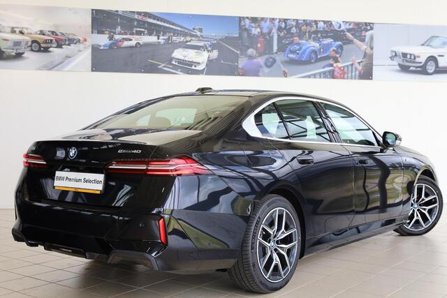 BMW i5 eDrive40 M Sportpakket | Comfortstoelen | Driving Assistant Plus