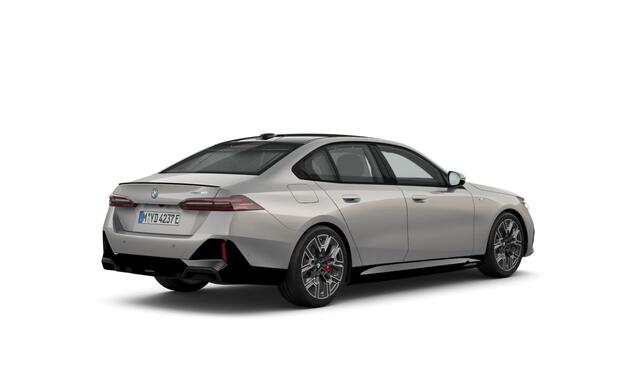 BMW i5 eDrive40 | M-Sport Pro | 20'' | Panorama. | Driv. Plus | Park. Prof. | Comfortstoel. | Head-Up | Stoelvent. | Comf. Acc. | Zonnescherm achter | Adapt. LED | Driv. Ass.