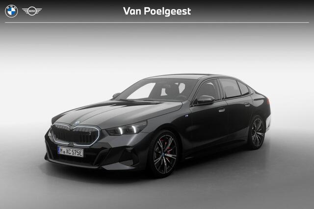 BMW i5 Sedan eDrive40 M Sport Edition | M Sport Pro | Travel Pack | Comfort Pack | Trekhaak | 22kW laden
