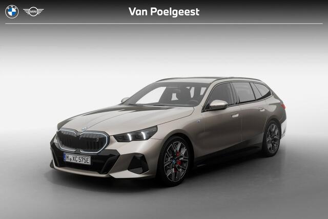 BMW i5 Touring xDrive40 | M Sport Pro | Innovation Pack | Travel Pack | Comfort Pack