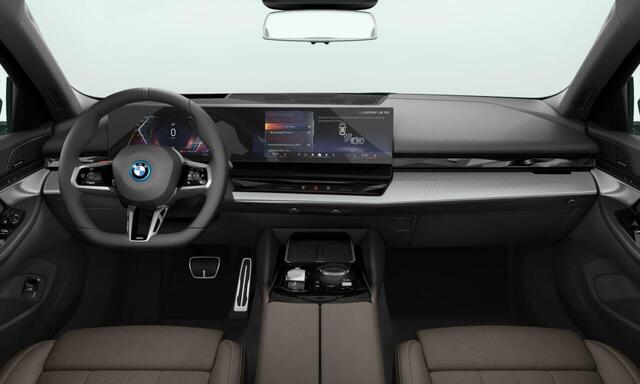 BMW i5 eDrive40 Sedan | M Sport Edition | M Sportpakket Pro | Innovation Pack | Comfort Pack | Travel Pack