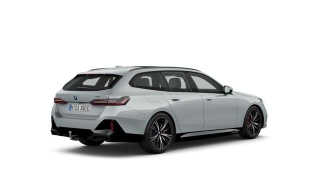 BMW i5 Touring eDrive40 M Sport Edition 84 kWh | 20 Inch | M-Sportpakket Pro | Innovation Pack | Panoramadak