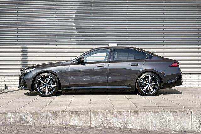 BMW i5 eDrive40