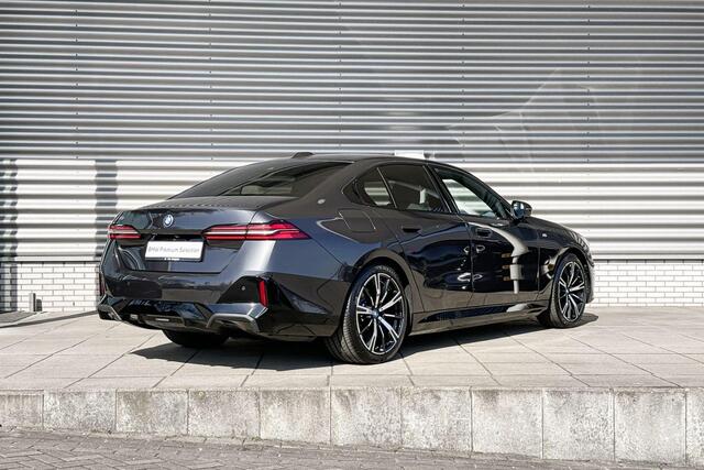 BMW i5 eDrive40