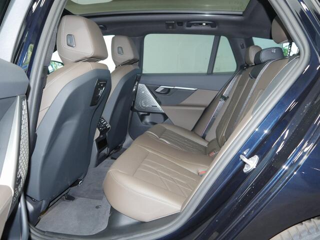 BMW i5 Touring eDrive40 M-Sport Pro - Onderstel Prof - Bowers & Wilkins - Trekhaak - Pano