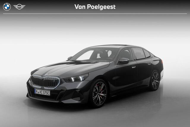 BMW i5 Sedan eDrive40 M Sport Edition | M Sport Pro | Innovation Pack | Travel Pack | Comfort Pack | Trekhaak