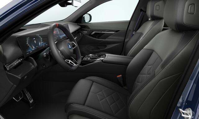 BMW i5 M60 xDrive 84 kWh | 21 Inch | M-Sportpakket Pro | Innovation Pack | Travel Pack | Comfort Pack | Panoramadak