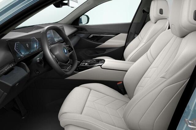 BMW i5 Touring eDrive40 84 kWh