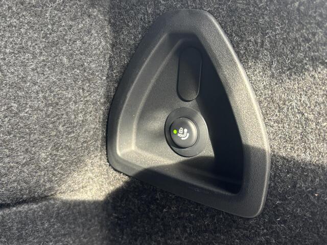 BMW i5 eDrive40 84 kWh M SPORT VAN: 63.900,- VOOR: 58.877,- UW HERFSTVOORDEEL: 5.023,- | MEGA VOL | ORIG. NL | BTW VERREKENBAAR | t/m 05-2027 FABRIEKSGARANTIE