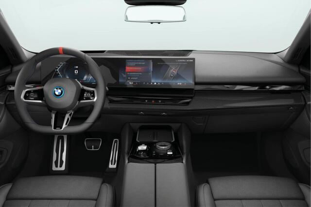BMW i5 Touring M60 xDrive | M Sport Pro | Innovation Pack | Travel Pack | Comfort Pack | VPLD