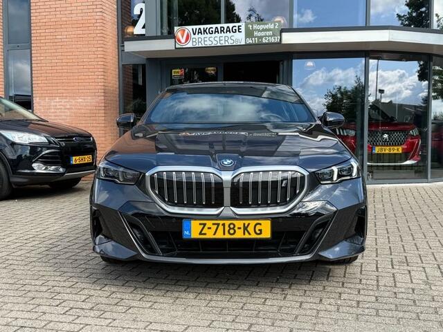BMW i5 eDrive40 84 kWh
