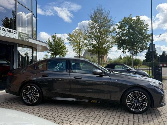 BMW i5 eDrive40 84 kWh