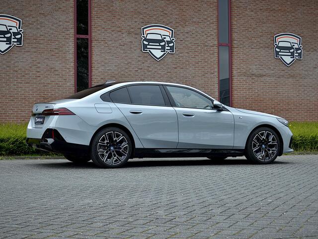 BMW i5 eDrive40 M Sport Pro Innovation B&W Zeer compleet