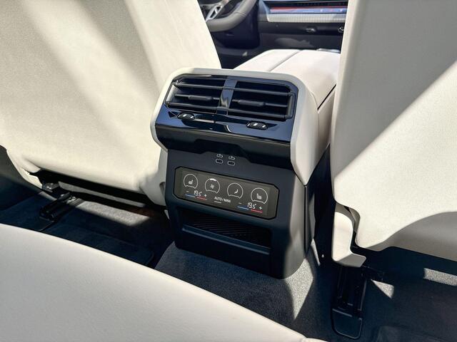 BMW i5 Touring eDrive40 M Sport Edition | M Sport Pro | Innovation Pack | Travel Pack | Comfort Pack | Showroomvoordeel