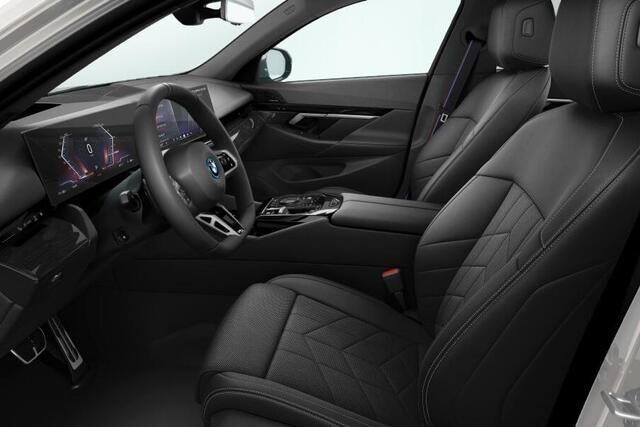 BMW i5 Touring eDrive40 84 kWh - Verwacht: oktober 2025