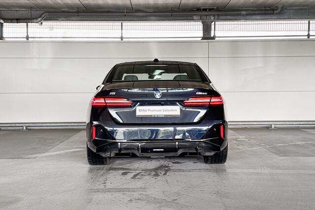 BMW i5 Sedan M60 xDrive 84 kWh
