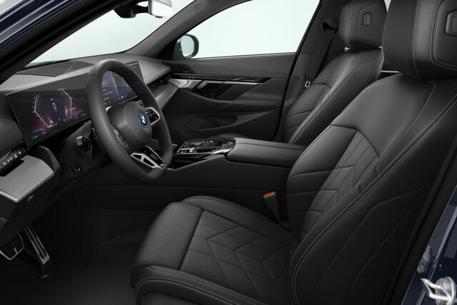 BMW i5 Sedan eDrive40 M Sport Edition 84 kWh | M Sportpakket | Travel Pack | Comfort Pack