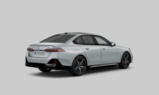 BMW i5 eDrive40 84 kWh Panoramadak | Stoelventilatie | CoPilot | Harman Kardon