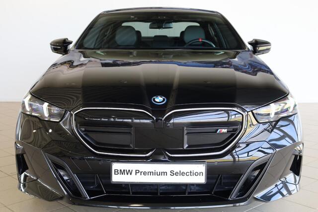 BMW i5 M60 xDrive | M Sportpakket Pro | Innovation Pack | Travel Pack | Comfort Pack