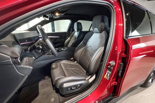 BMW i5 Touring M60 xDrive 84 kWh | M Sport Pro | Glazen Panoramadak | Bowers & Wilkins | Iconic Glow |